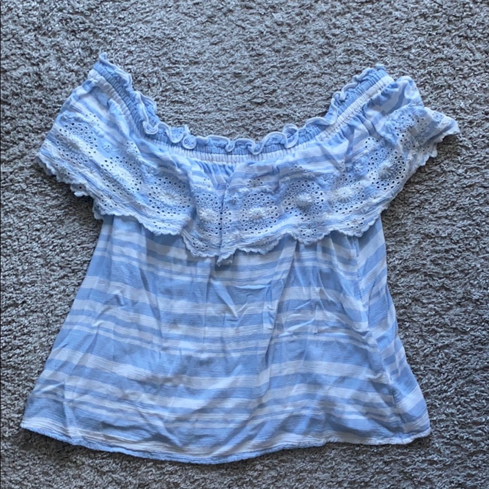 American Eagle off the shoulder top